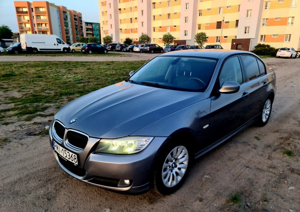 BMW Seria 3 cena 21900 przebieg: 261000, rok produkcji 2009 z Gniewkowo małe 137